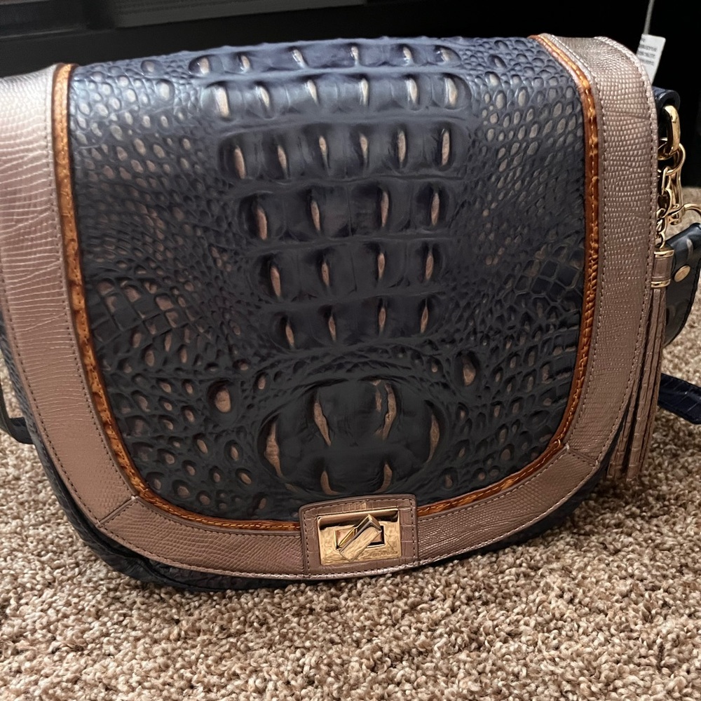 Brahmin Crossbody Bag. Wonderful condition.